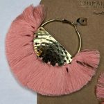 Shiraleah CHICAGO Anya Pink Earrings Gold Boho Tassel Fan Hoops NWT Photo 1