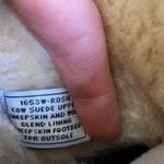 BEARPAW Rosie Women’s Shearling Ankle Booties w/Loop/Button EUC Sz 7 Suede Wool Photo 5