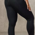NEW YoungLA Women’s Black XS W263 LEGACY SEAMLESS LEGGING Sold Out workout Yoga Photo 0