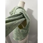 Gymshark Chalk Womens Cropped Hoodie Women’s Athletic Sweatshirt Green XS Photo 3