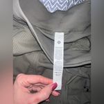 Lululemon  Dance Studio High Rise Short 3.5” size 4‎ Photo 3