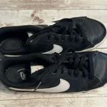 Nike  Court Legacy Sneaker Women's Size 10 Black White Leather Swoosh Photo 4