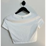 Aritzia TNA Ortiz Cropped Tee in White Size Small Photo 3