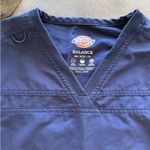Dickies  scrub top Photo 1