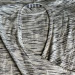 Lululemon  Athletica crop top sz6 Photo 4