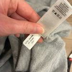 Vineyard Vines  Women’s Varsity Tipped Sweatshirt Dress Gray Heather White Size S Photo 4