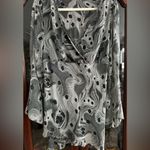 Hot Kiss  Beautiful Blouse with black inside lining Photo 2