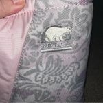 Sorel  women’s pink and gray waterproof snow winter boot sz 6 Photo 3