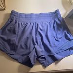 Lululemon Hotty Hot Short 2.5” Photo 0