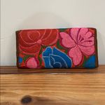 Artisan Handmade Guatemala Embroidered Trifold Wallet Photo 2