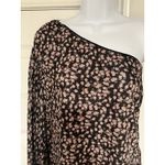 Saylor  Yael  one-shoulder top in a black and pink  floral print. Size XS Photo 5