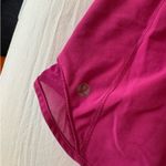 Lululemon  Shorts Hotty Hot Photo 3