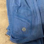 Lululemon Top Women's Size 6 Blue Run Wild Short Sleeve Athletic T-Shirt Workout Photo 3