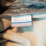 Columbia  sweater Photo 2