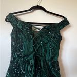 Elegant Green Off Photo 2