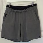 REI Active Pursuit 7” Women’s Shorts Medium Gray Photo 2