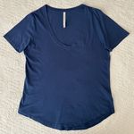 Aritzia The Group Babaton Foundation V-Neck Tee T-Shirt Dark Blue Women's M Photo 7