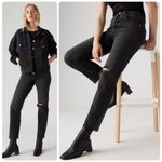 Levi's Levi’s Wedgie Straight Ankle Jeans Size 28 Black Raw Hem Photo 1