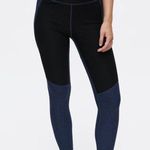 Outdoor Voices Two Tone 7/8 Legging in Black and Navy Photo 0
