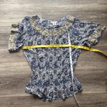 Sundance Blue and Cream Flutter Sleeve Sheer Blouse with Gold necklace Size L Photo 4