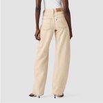 Levi's Women's 28 Cinch Barrel Jeans Photo 2