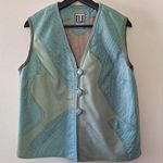 Ele Collection Vest sz L Imitation Leather with Embossed Pattern Green Size L Photo 0