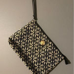 Tommy Hilfiger  Makeup Bag/Clutch Bag 8 by 11.5 Photo 0