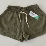 Love Tree  Shorts Photo 0