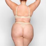 SKIMS NWT  Weightless Demi Bra Size 32B Photo 1