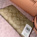 Coach NEW  Leather Peach Colored Purse with Large matching Wallet Photo 3