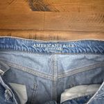 American Eagle Denim Mom Shorts High Waisted Cuffed Wash Size 6 Photo 2