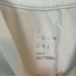 A New Day  White Muscle Sleeveless White Cropped Activewear Tank Top Size Small Photo 3