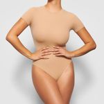 SKIMS Fits Everybody Short Sleeve Crewneck T-Shirt Bodysuit Nude Size Large Photo 0
