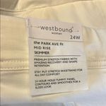 Westbound  woman, 24 white Cropped Pants new with tags​ Photo 2