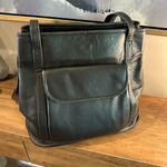 Vintage Coach Style Black Leather Shoulder Bag Magnetic Closures Photo 3