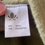 None Vintage green wool hat with gold brooches Photo 9