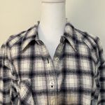 BDG Urban Outfitters Thick Flannel Shirt Top Womens M Blue Cream Plaid Raw Hem Photo 1