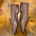 Sam & Libby Brielle Loafers Taupe Patent Gold Chain 9.5
Quiet Luxury Old Money Photo 4