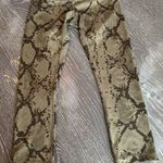 Lululemon Athletica Women's Green Snake/Camo Leggings Size 4 Photo 8