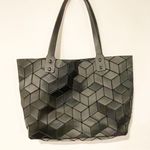 Patrizia Luca Black Slanted Square Tote Style 0H01M Shoulder Bag Photo 4