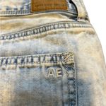 American Eagle  mom short with black daisies size 8 Photo 6