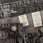 Time And Tru SZ 16 Cropped Jeans High-Rise Whiskered Pockets Zip-Fly Gray Wash Photo 6