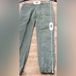 CAbi Women’s Size 4 Army Green Cargo Traveler Pant Photo 11