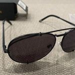 DIFF eyewear Sunglasses In Matte Black Photo 3