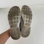 Nike White Shoes Photo 4