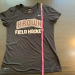  The Nike Tee Brown‎ University Field Hockey Black Dri-Fit T-Shirt Medium Photo 7