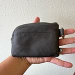Lululemon  Clippable Card Pouch Photo 1