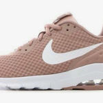 Nike Women's Air Max Motion Low Sneakers Bin 11 Photo 0