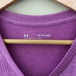 Under Armour Women’s  Purple V-Neck Workout Short Sleeve T-Shirt Size XS Photo 2