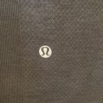 Lululemon  SIZE 12 EXCELLENT CONDITION INSEAM 16” WAIST FLAT 32” ELASTIC Photo 4